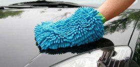 На фото - рукавичка для полировки стекол автомобиля своими руками, autoshcool.ru