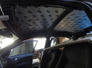 На фото - как сделать шумоизоляцию салона авто изопластом своими руками, autostatus72.ru