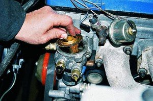 Фото проверки автомобильного термостата, autoprospect.ru