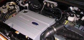 На фото - гибридный двигатель фирмы ford, en.wikipedia.org