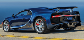 Bugatti Chiron вид сзади